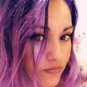 Meet your Posher, Anabel